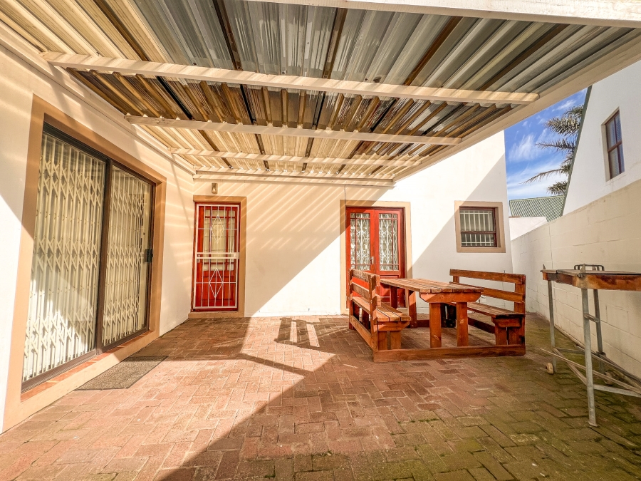 3 Bedroom Property for Sale in Skiathos Western Cape